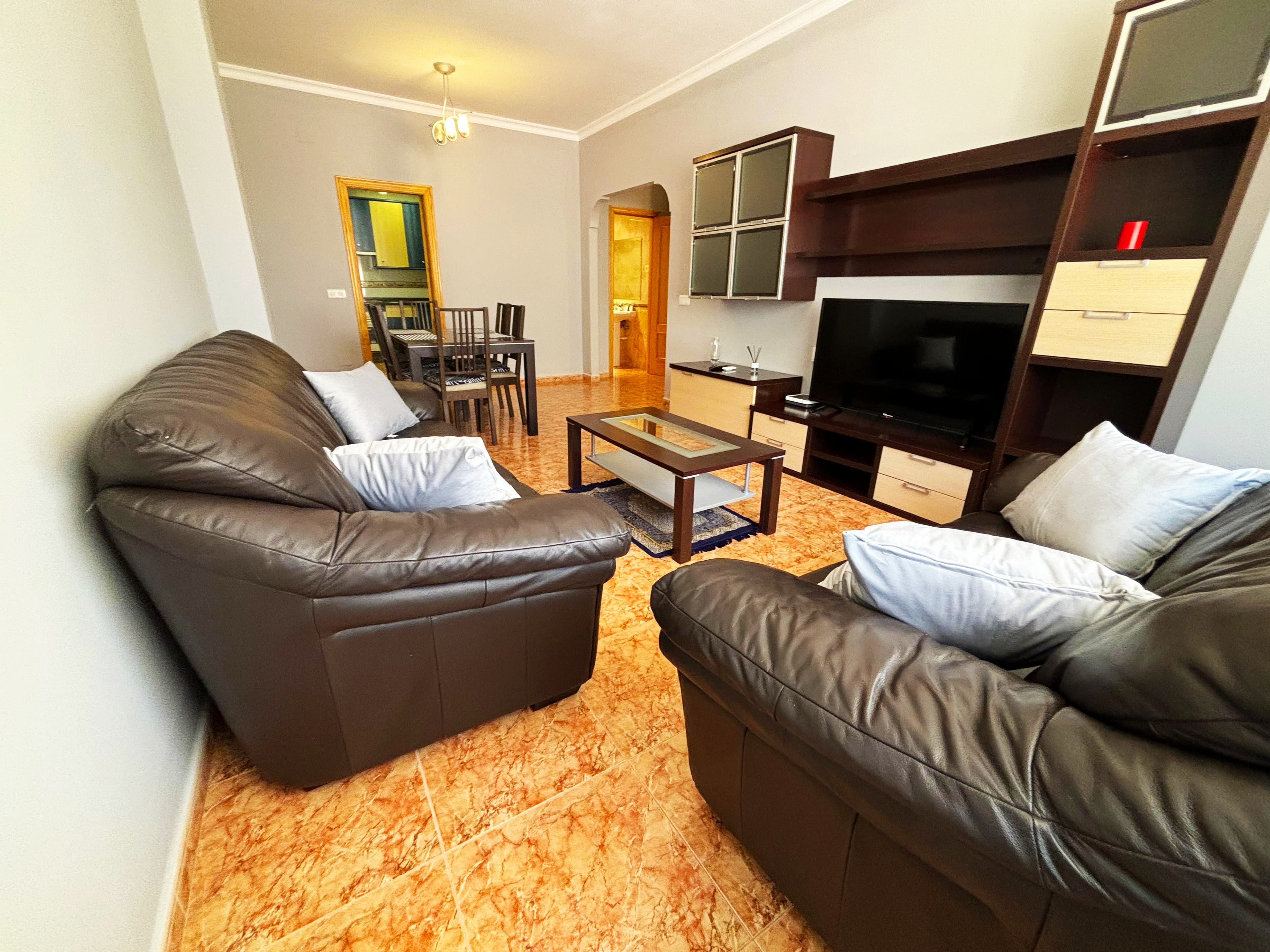 Apartamento 2 dormitorios a 100 m de la playa del Bajondillo y del centro