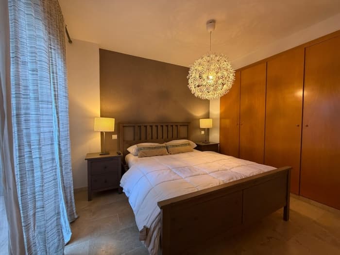 Casa de 3 dormitorios con piscina, 2 terrazas y vistas al mar en Benalmádena