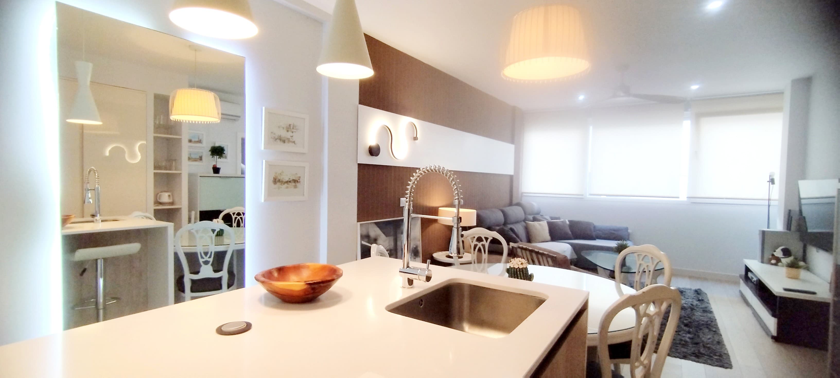Apartamento de 1 dormitorio junto a la Plaza de la Nogalera, centro Torremolinos